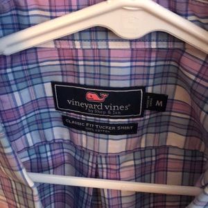 Long sleeve brand new vineyard vines M  shirt.
